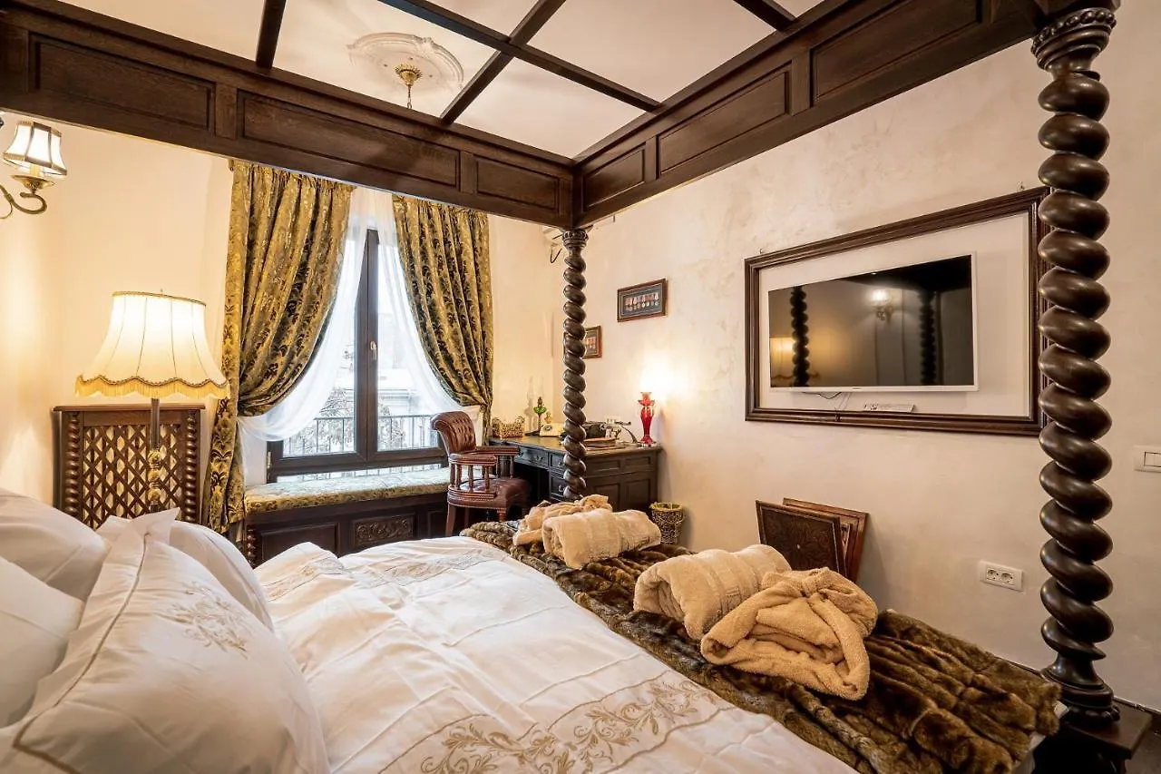 Private Museum Apartment With Antique Decor 부쿠레슈티 0*,