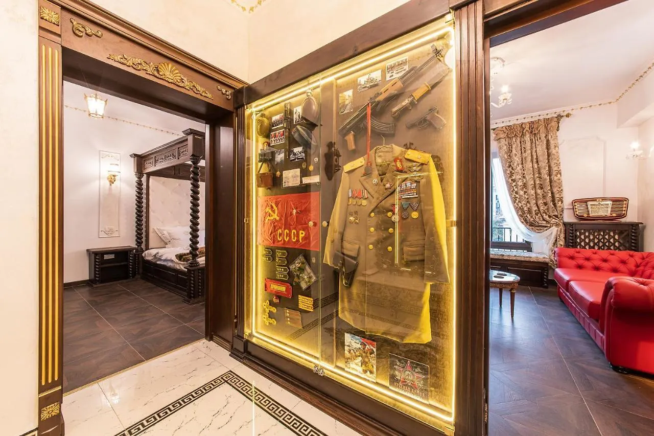 Private Museum Apartment With Antique Decor location
