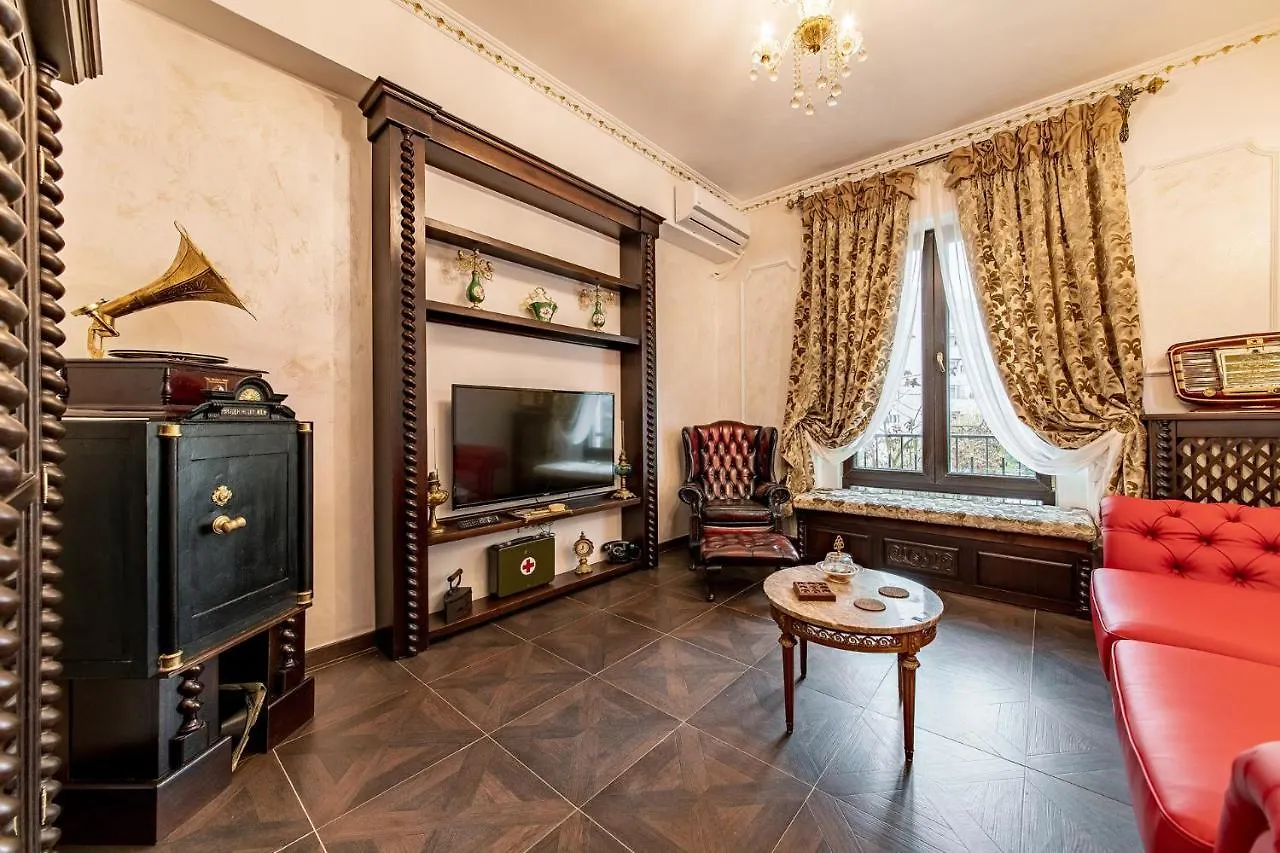 Private Museum Apartment With Antique Decor Bucureşti 0*,  România