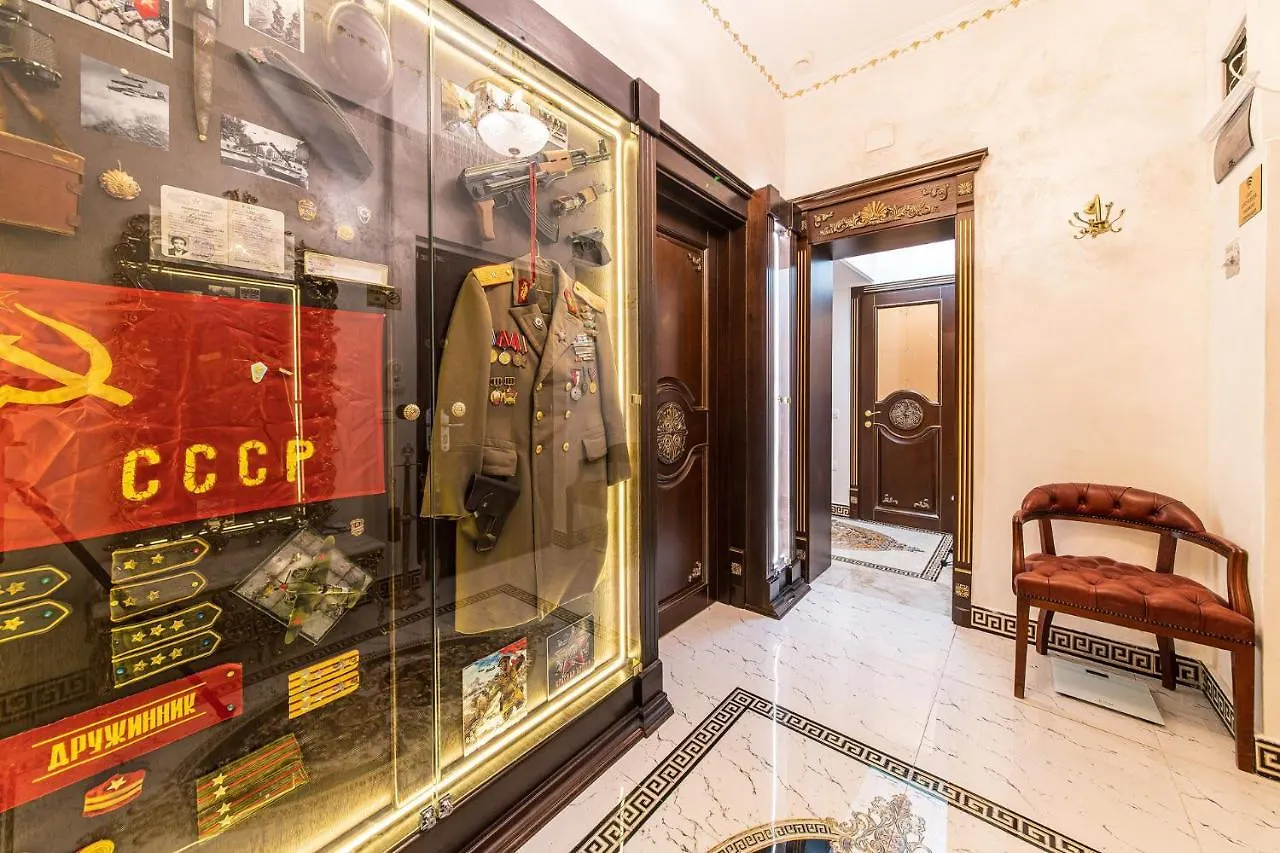 Private Museum Apartment With Antique Decor 부쿠레슈티