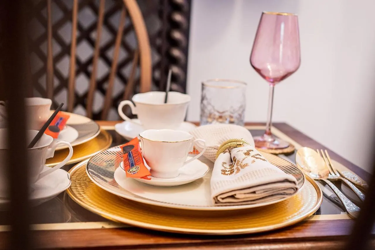 Private Museum Apartment With Antique Decor 부쿠레슈티 0*,  루마니아