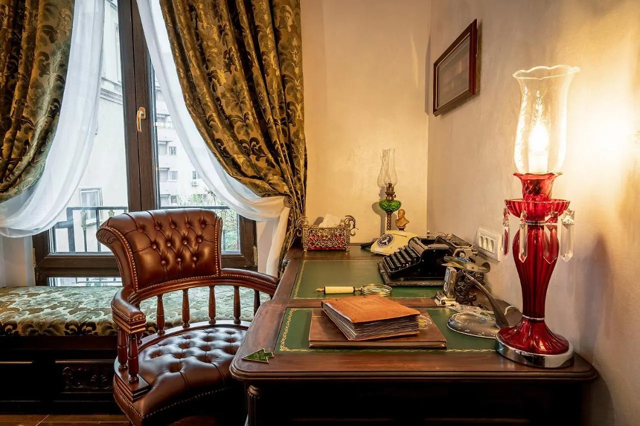 Private Museum Apartment With Antique Decor Bukareszt 0*,
