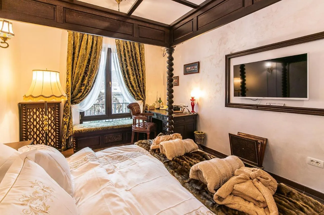 Private Museum Apartment With Antique Decor Bukareszt 0*,  Rumunia