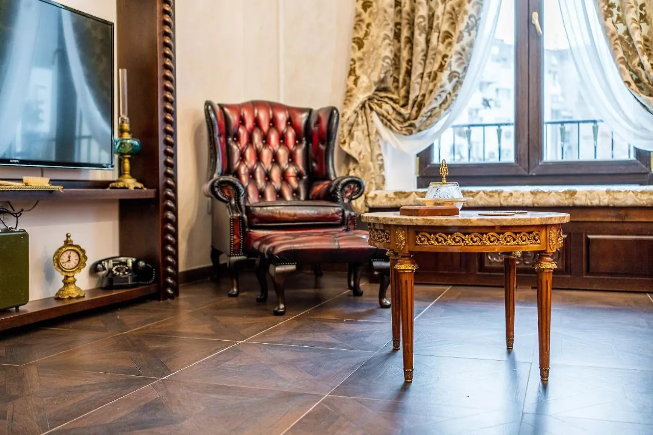 Private Museum Apartment With Antique Decor Bukareszt Rumunia